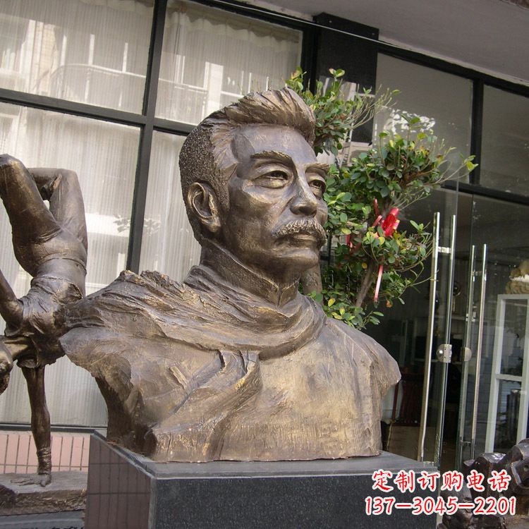 泰州鲁迅雕塑,志存高远的精神传承