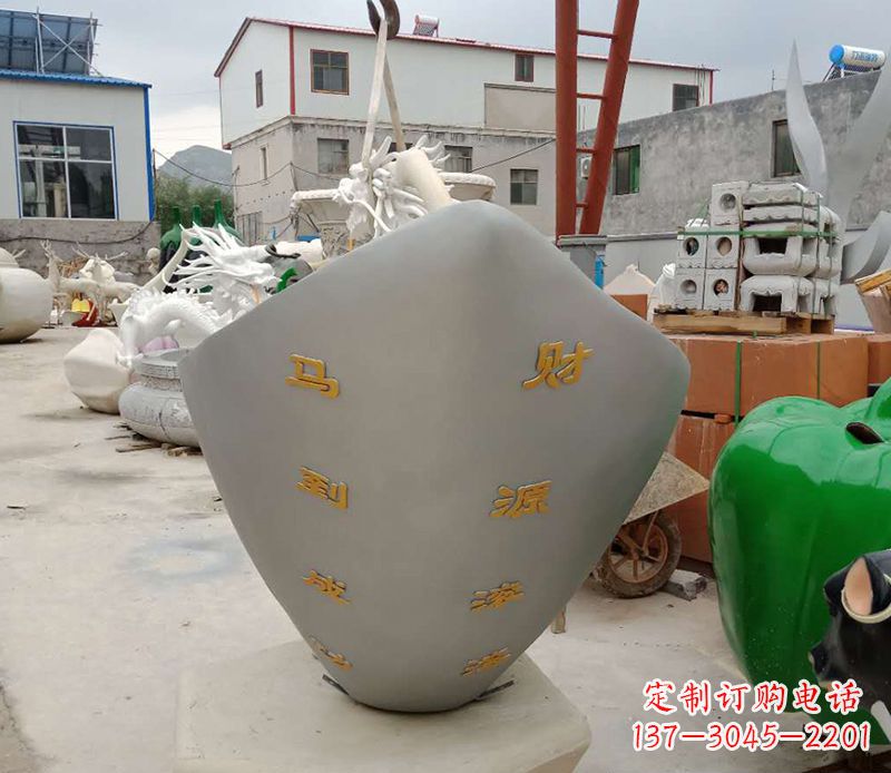 泰州精美元宝雕塑,马到成功!