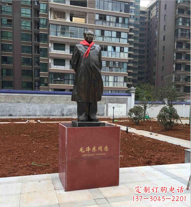 泰州毛泽东铜雕