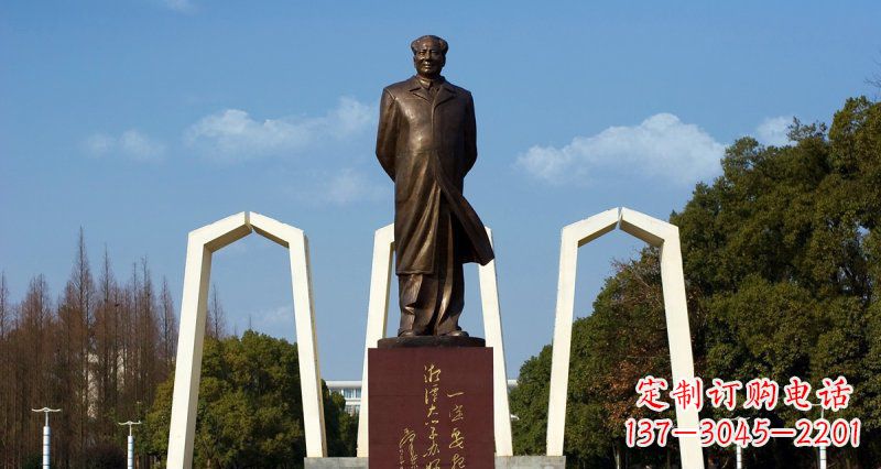 泰州纪念性毛主席铜雕,您的精致礼物