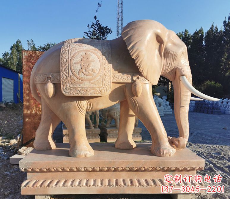 泰州南中领雕塑的大象雕塑