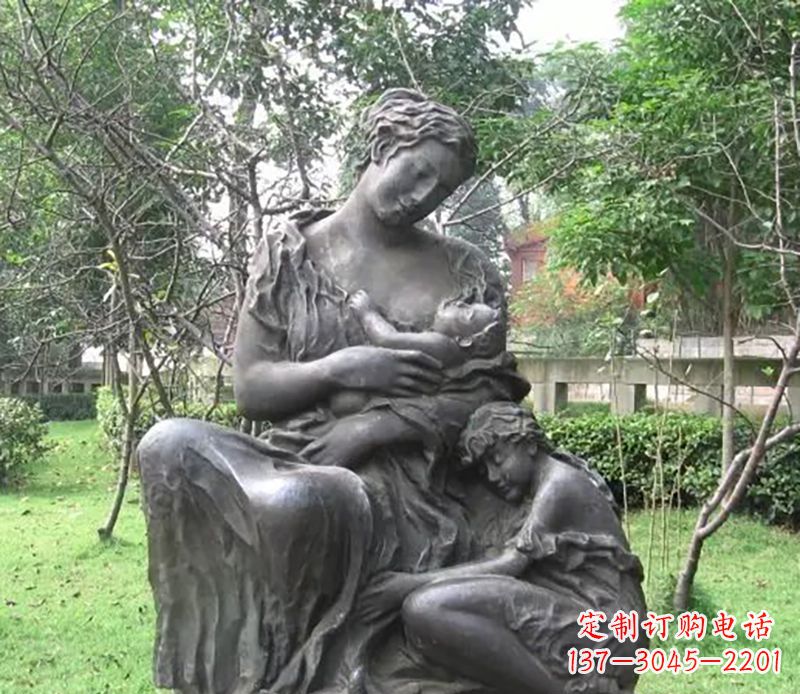 泰州母亲喂奶公园人物铜雕