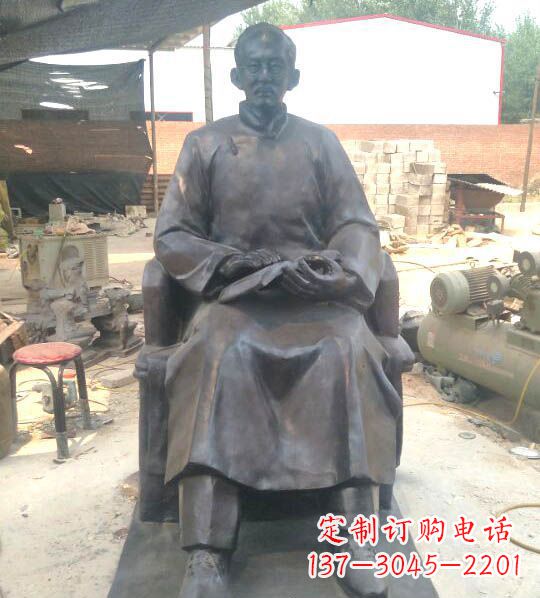 泰州蔡元培铜雕:让你的精神耀眼发光