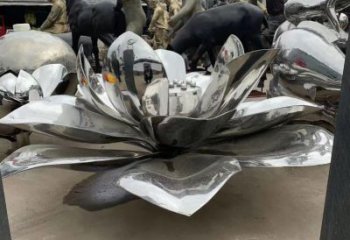 泰州镜面不锈钢荷花雕塑，精致优雅演绎着无限美丽