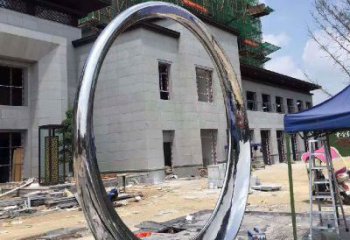 泰州精致典雅的镜面不锈钢圆环雕塑