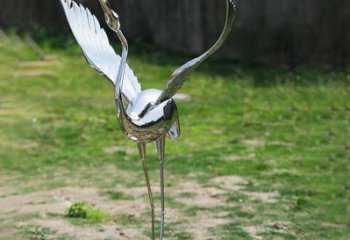 泰州高端定制丹顶鹤展翅不锈钢雕塑
