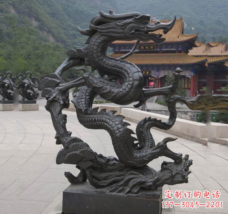 泰州超群绝伦的盘龙铜雕