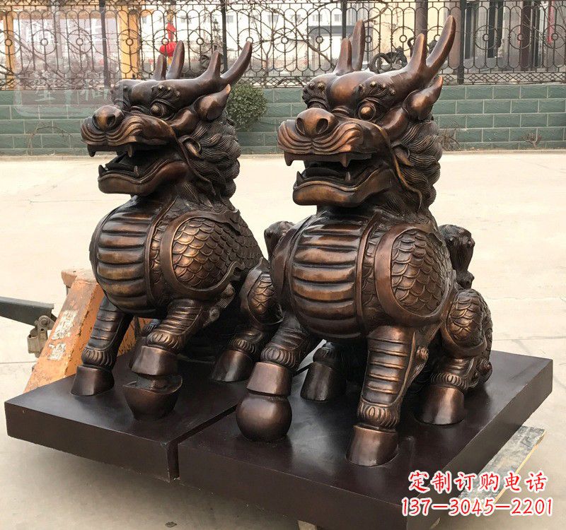 泰州高雅定制辟邪铜麒麟雕塑