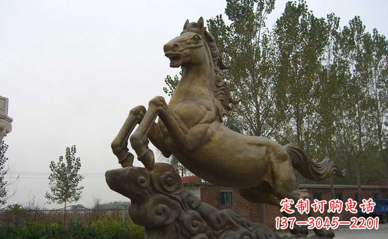 泰州企业奔马景观铜雕
