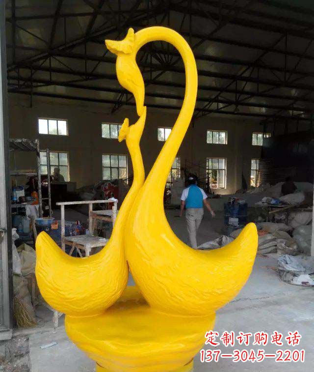 泰州精致的天鹅玻璃钢雕塑