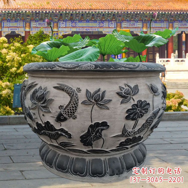 泰州精美绝伦的青石鱼缸雕塑