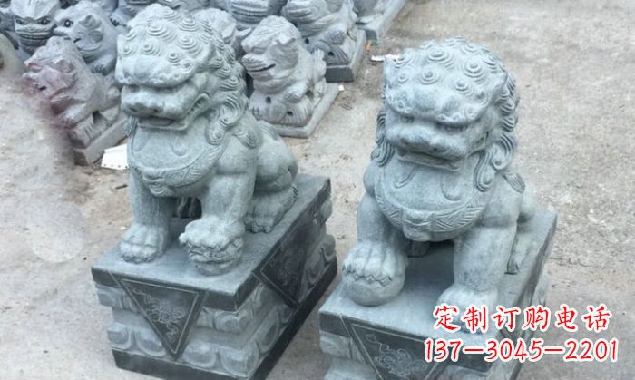 泰州青石小狮子门口石雕,精美传统风格