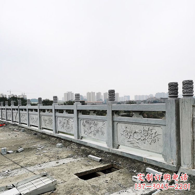 泰州青石户外石雕栏板引人入胜的艺术之美