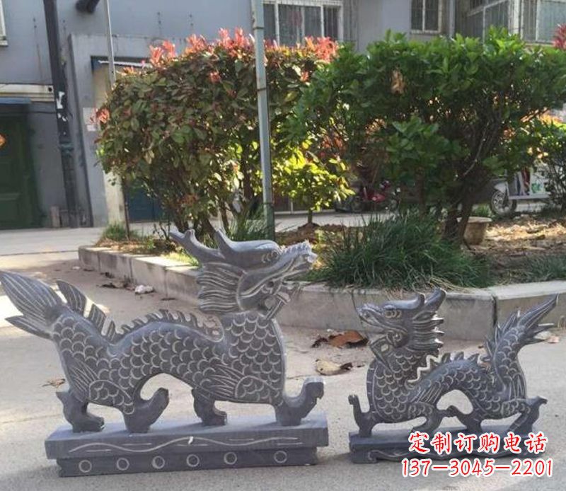 泰州青石雕刻母子龙是由中领雕塑工厂家生产的一…