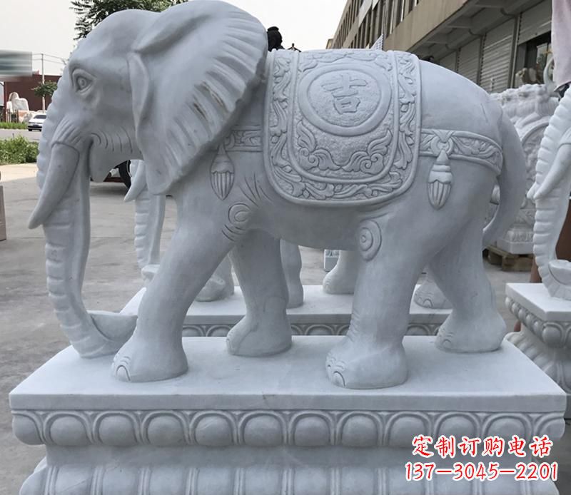 泰州青石纳福动物大象雕塑,完美缔造家庭装饰风景