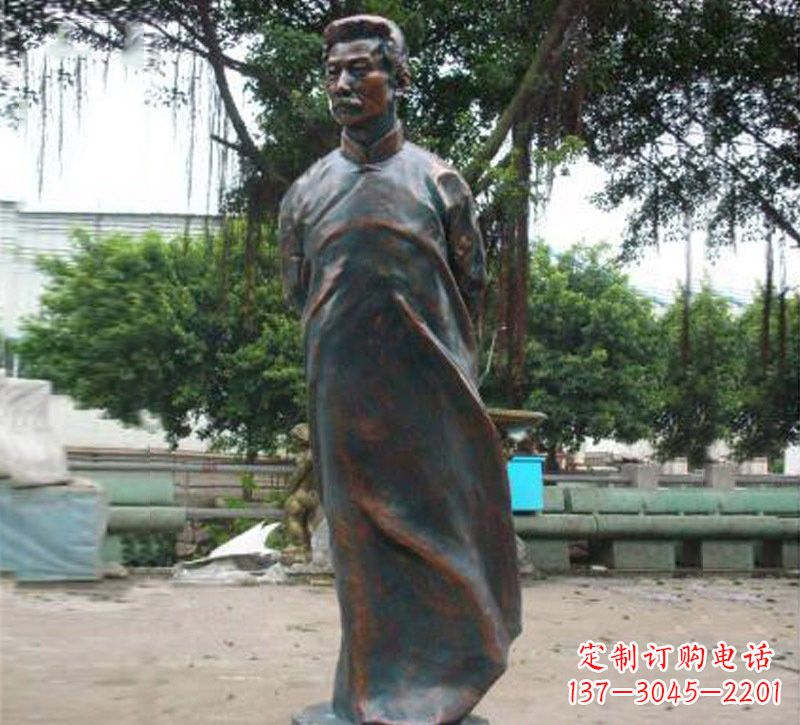 泰州青铜雕塑,精致鲁迅雕像