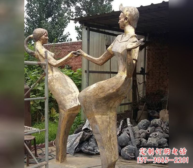 泰州专属情侣,情深伴随铜雕精美绝伦