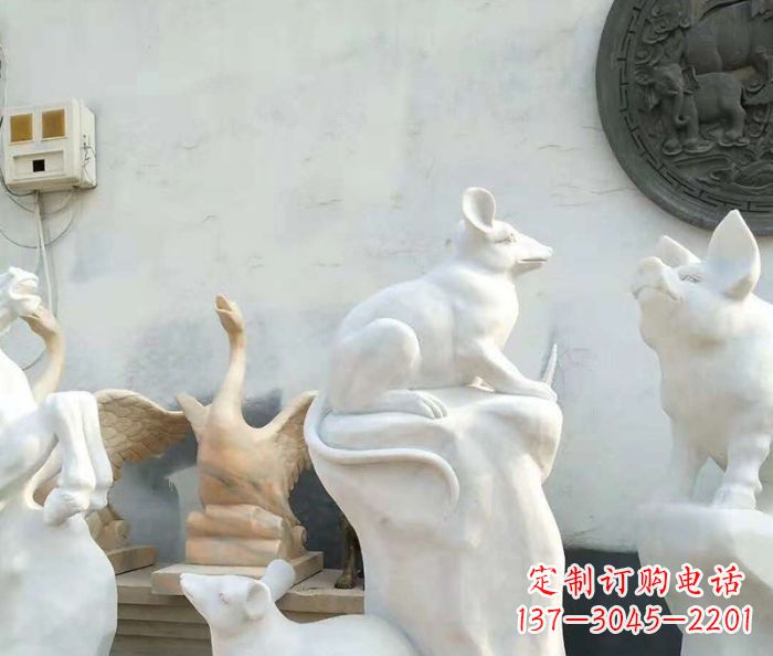泰州独具个性的汉白玉老鼠石雕