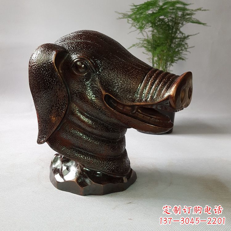 泰州生肖猪铸铜兽首