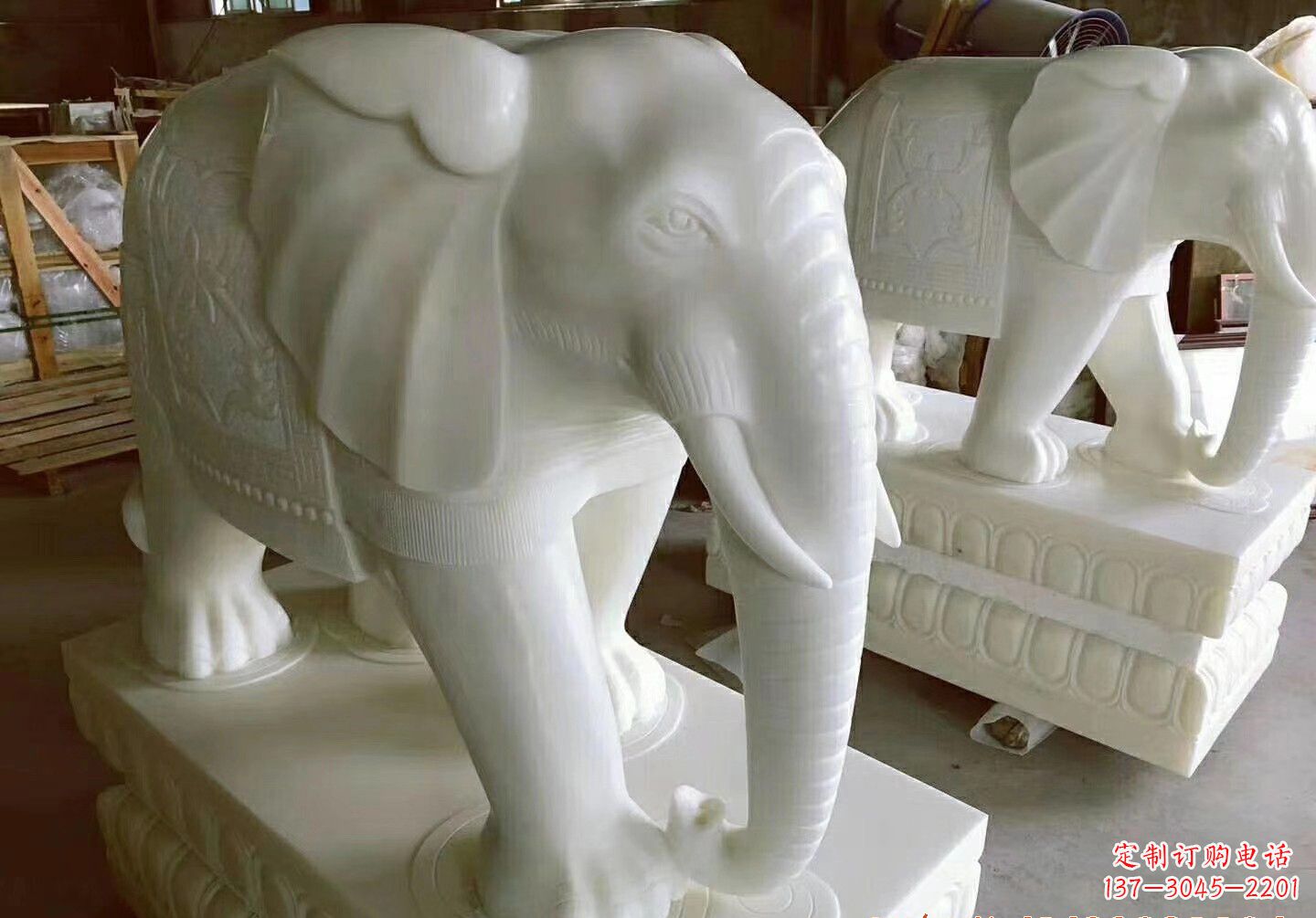 泰州石雕大象雕塑,展现大象优雅的身姿