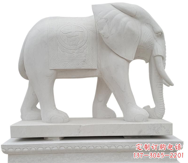 泰州石雕公园立式大象雕塑