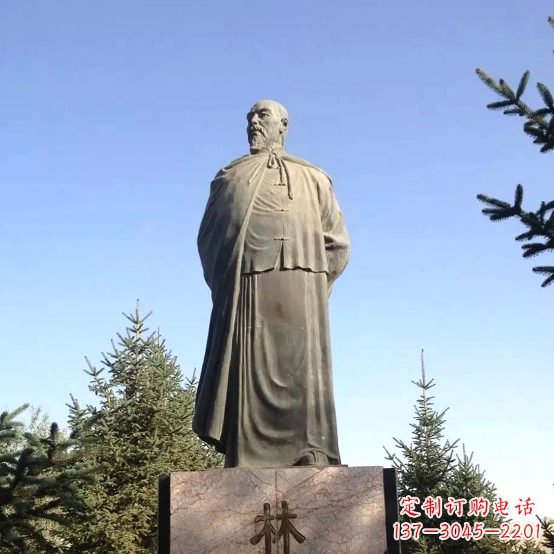 泰州令人敬畏的林则徐雕像