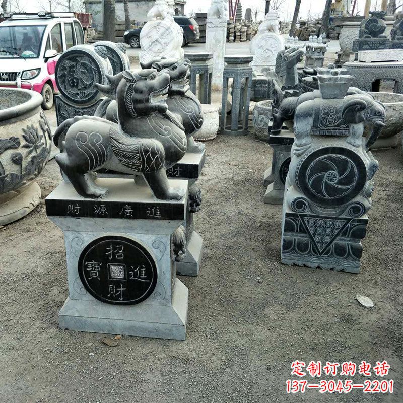 泰州中领雕塑拥有一支由经验丰富的石雕大师组成…