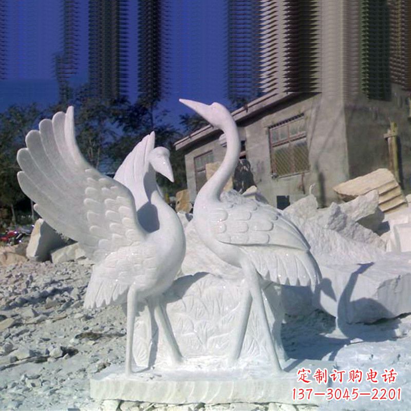 泰州石雕仙鹤低头