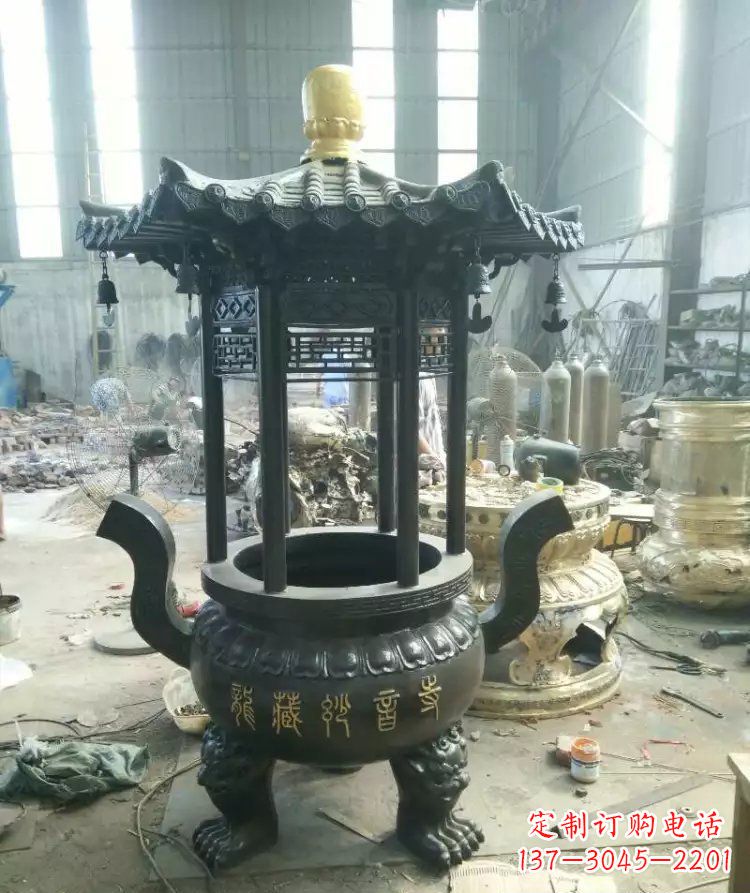 泰州寺庙圆香炉铜雕 (2)