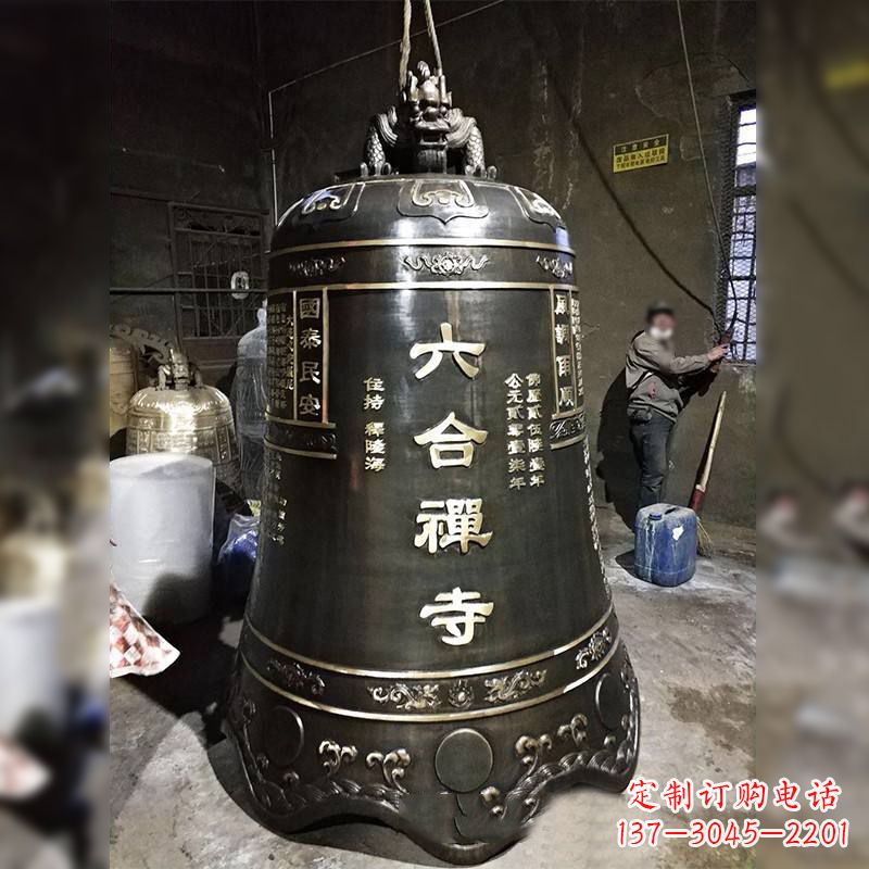 泰州寺院铸铜铜钟