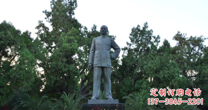 泰州孙近代名人铜雕_1