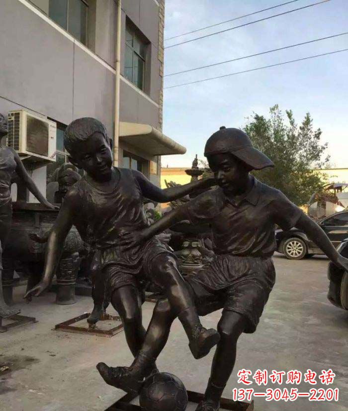泰州踢足球儿童铜雕 (2)