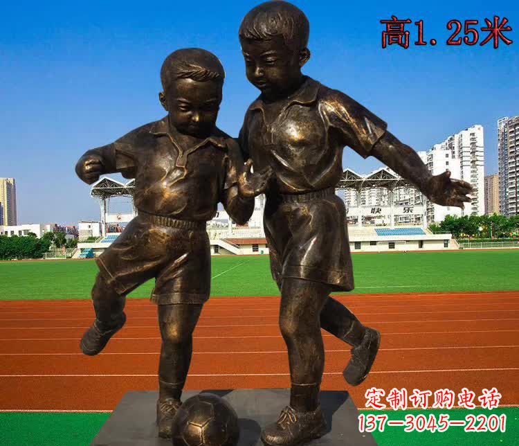 泰州踢足球儿童铜雕1