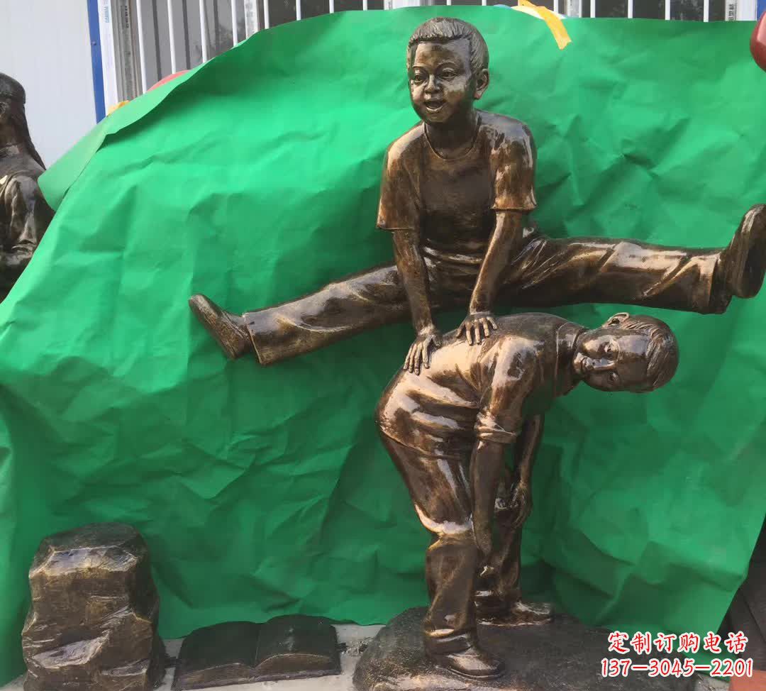 泰州跳马儿童铜雕