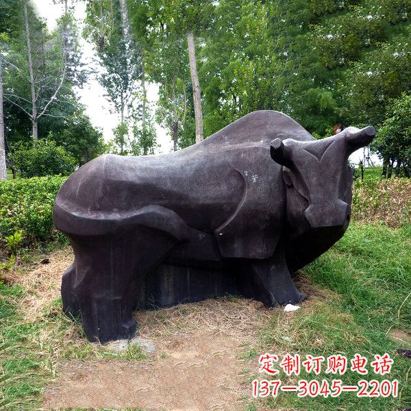泰州铜雕抽象牛-公园草坪水牛雕塑