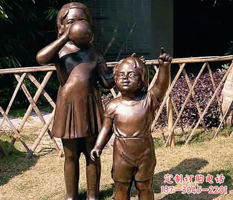 泰州铜雕吹气球儿童