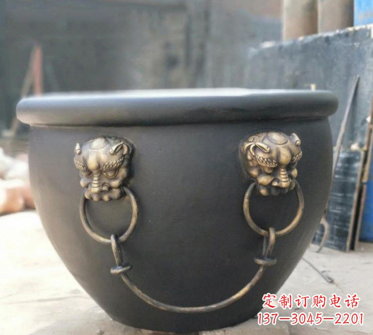 泰州铜雕故宫水缸