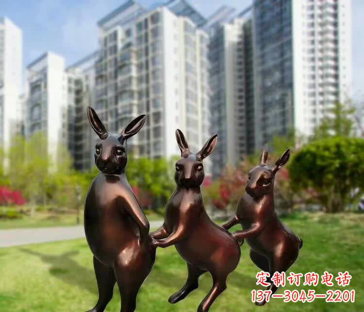 泰州铜雕广场动物兔子