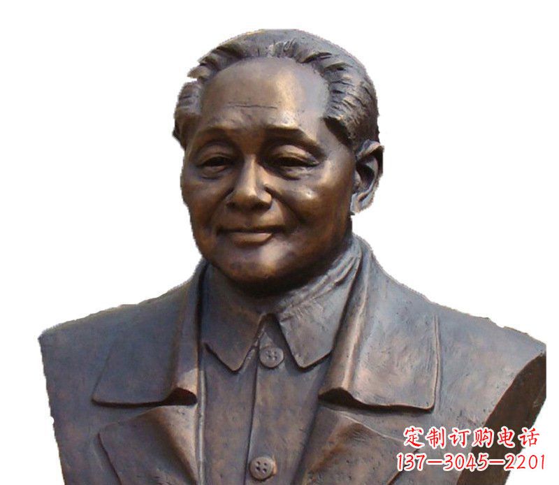 泰州铜雕广场纪念伟人邓小平雕塑