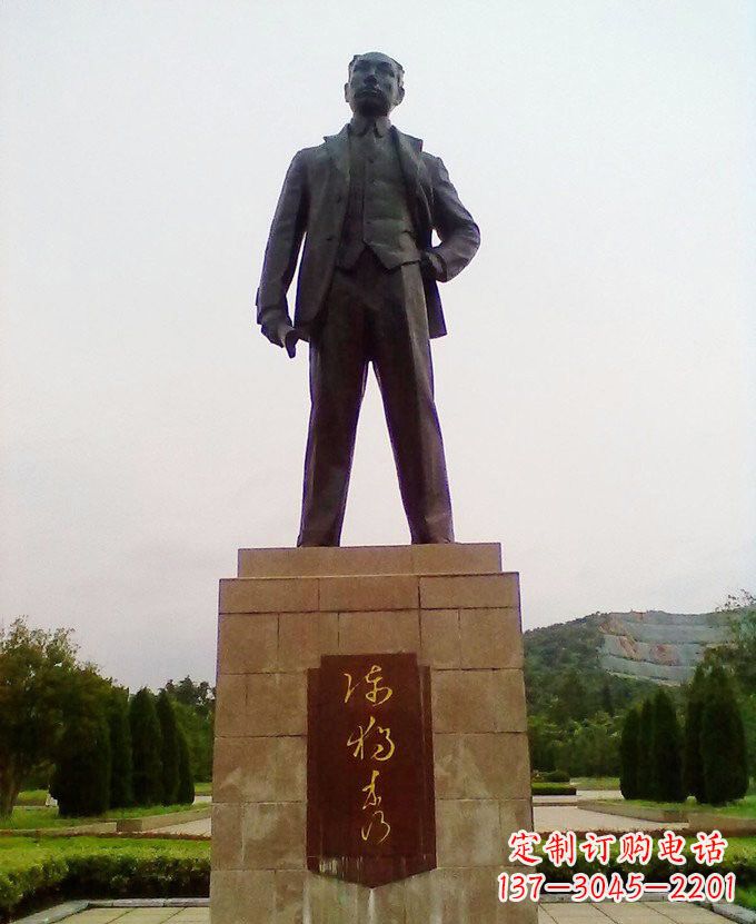 泰州铜雕近代名人陈独秀