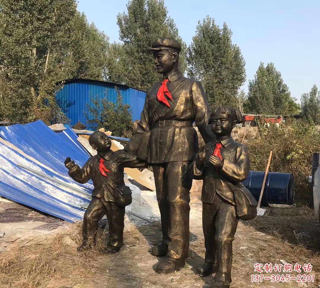 泰州铜雕校园雷锋雕塑