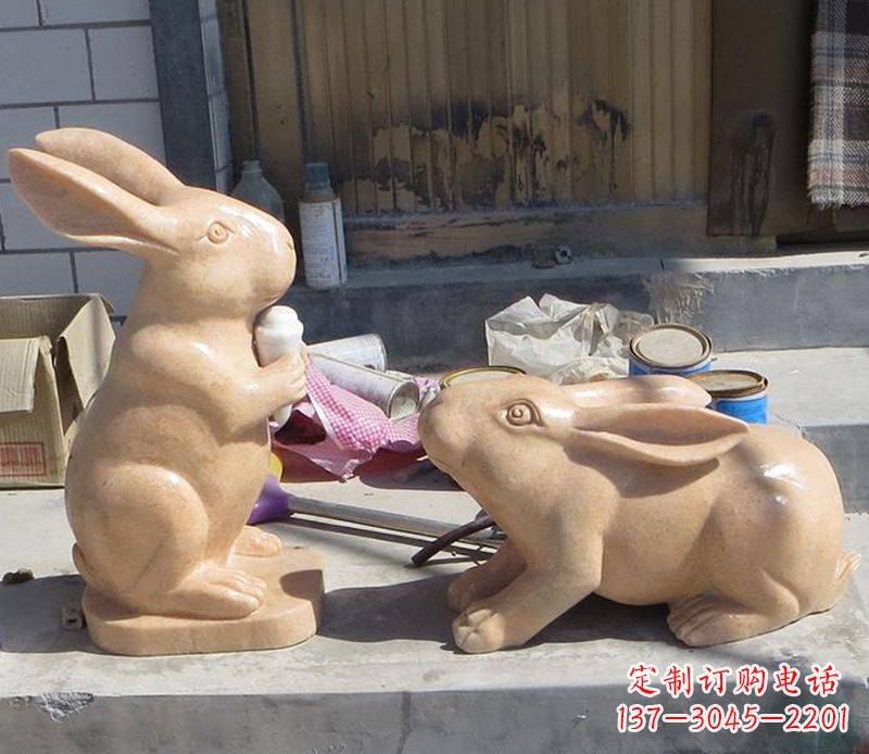 泰州兔子石雕公园动物摆件
