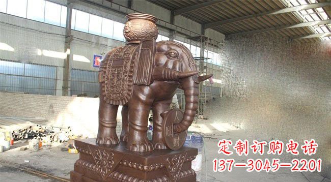 泰州驮宝大象铜雕