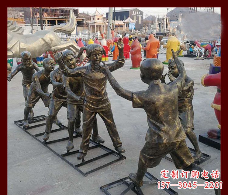 泰州玩老鹰捉小鸡的儿童铜雕