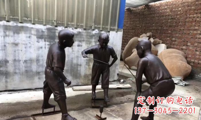 泰州玩陀螺人物铜雕 (2)