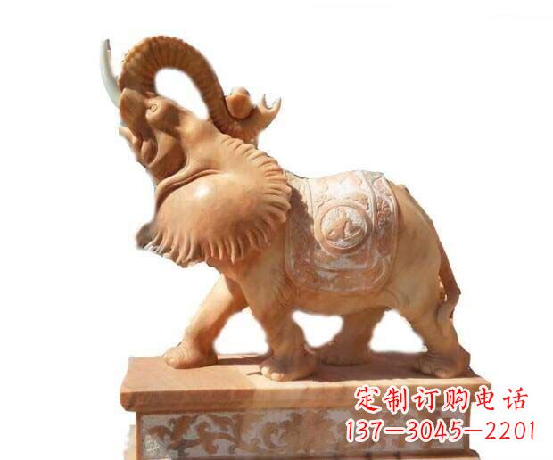 泰州晚霞红吉祥如意象鼻朝天的大象石雕