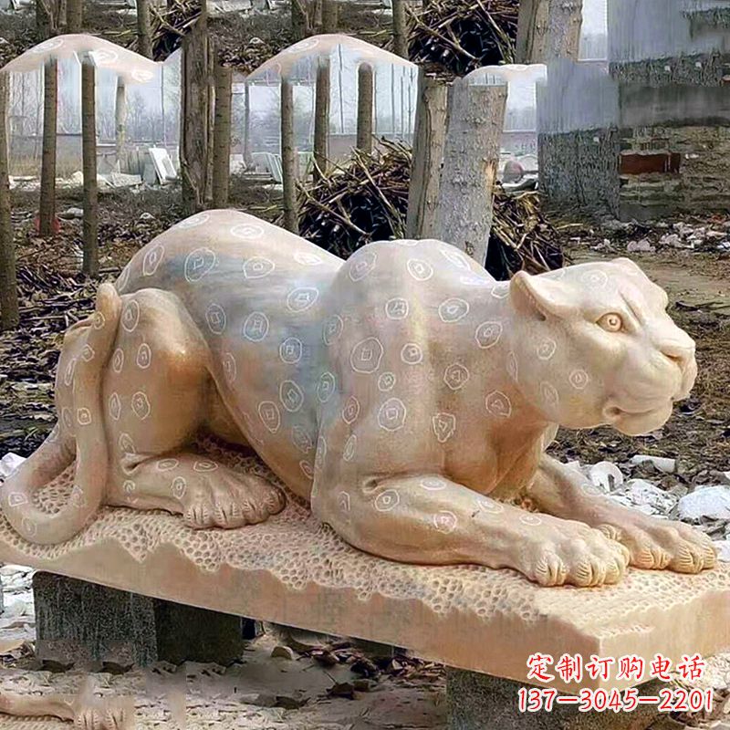 泰州晚霞红金钱豹石雕-公园园林草坪动物雕塑
