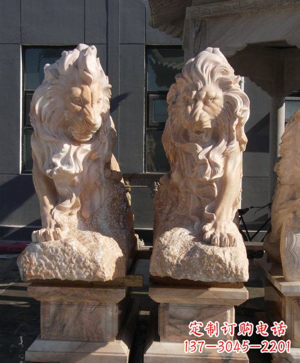 泰州晚霞红欧式狮子石雕