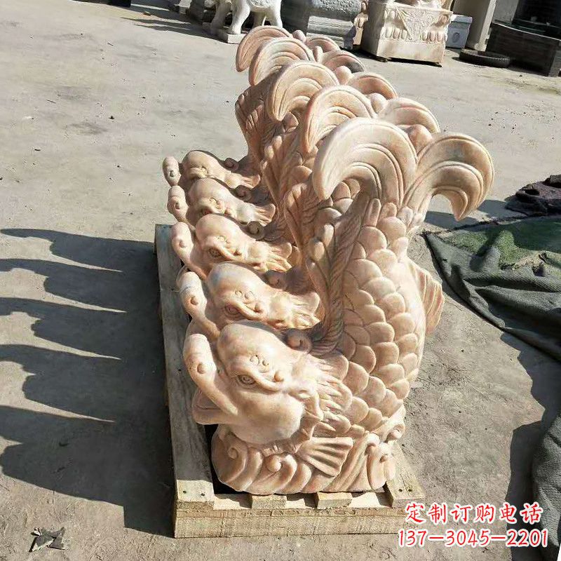 泰州晚霞红喷水鱼石雕-园林水景喷泉动物雕塑摆件