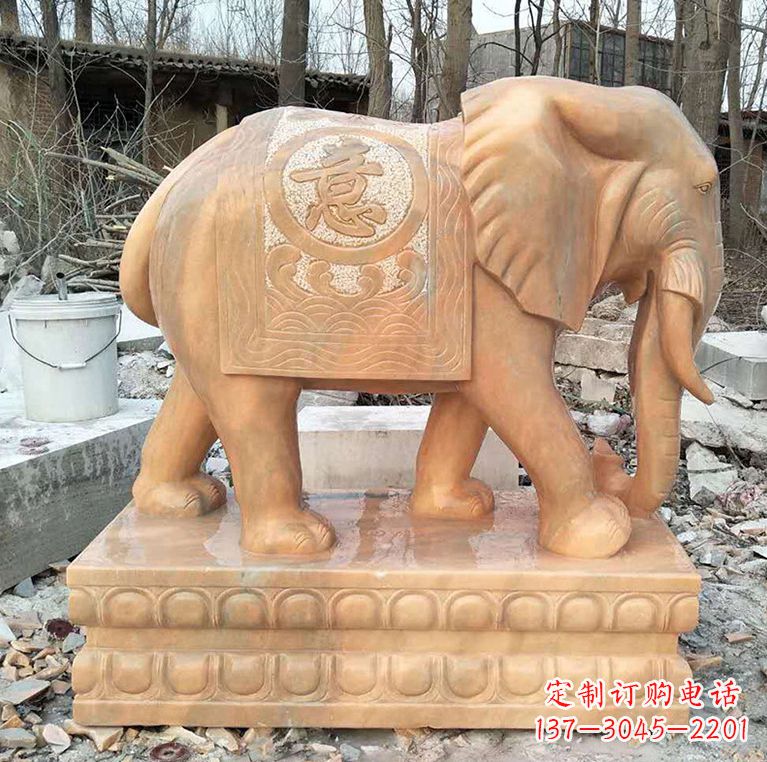 泰州晚霞红石材大象雕塑